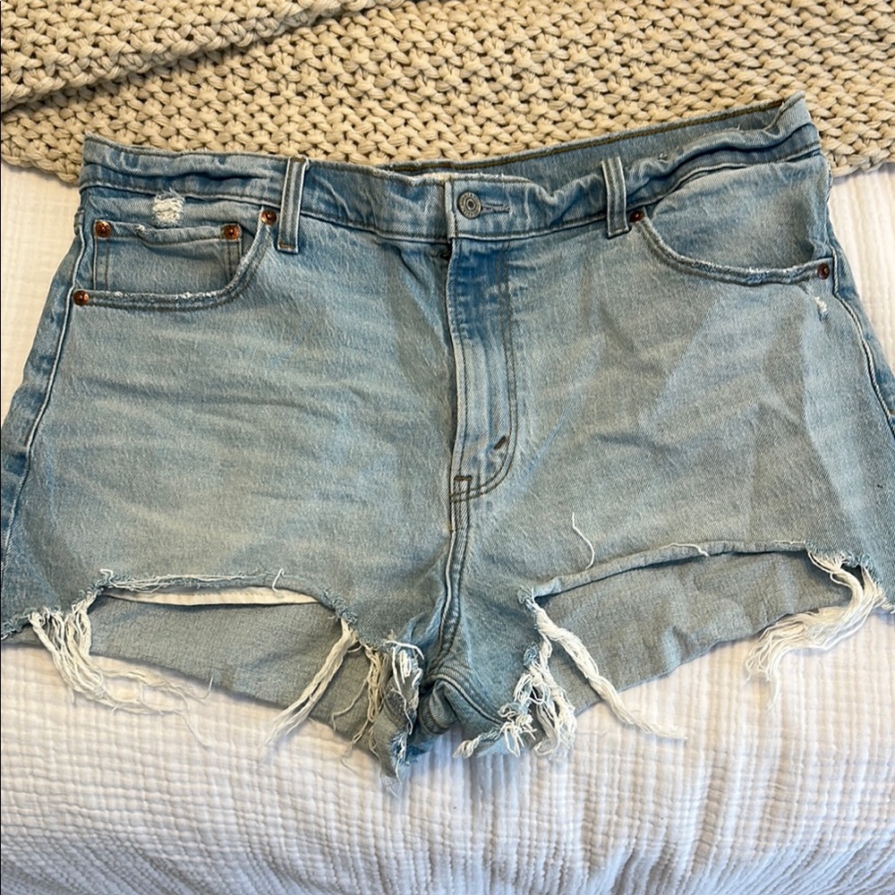 Abercrombie & fitch the mom short high rise
